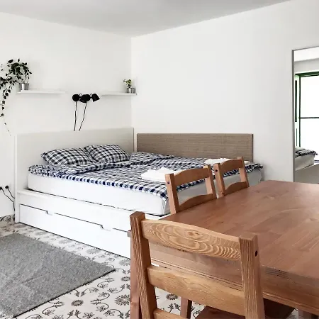 Appartamento Nest Balatonszarszo